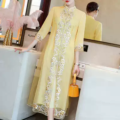 Cheongsam 2021 new young model improved Chinese style high-end long version retro temperament celebrities thin dress