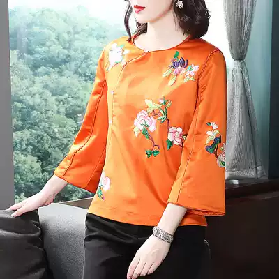 Chinese style Tang suit women autumn and winter 2020 new Chinese embroidered retro buckle loose short modified cheongsam top