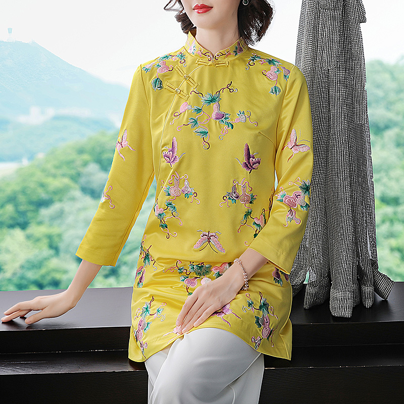 Tang Dress Lady Autumn Winter Qipao Blouse Blouse 70% Sleeves Retro Embroidered Disc Button China Wind Improved Fashion National Wind Women's Clothing
