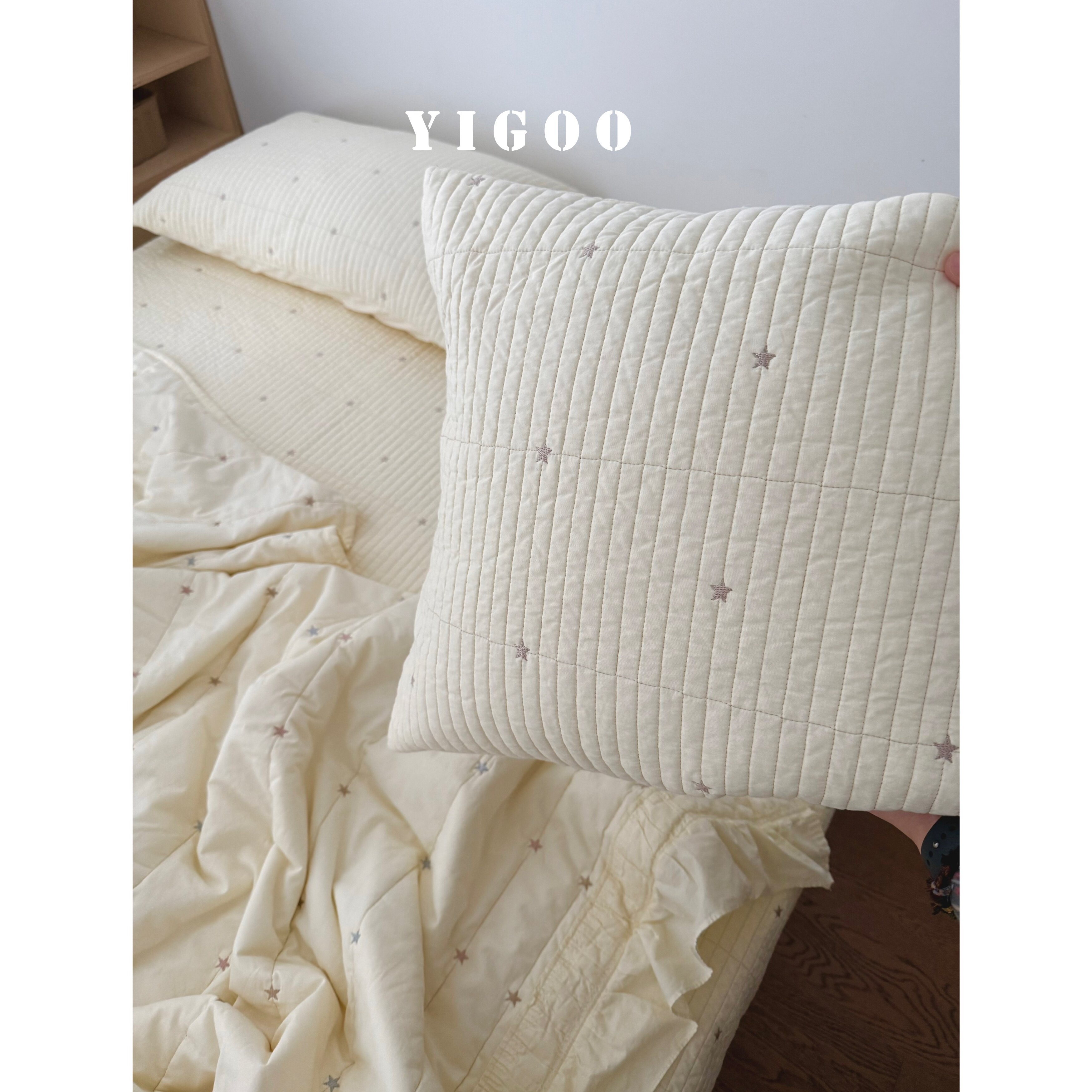 Корейский комплект постельного белья с вышивкой звездочек из хлопка три предмета с утолщенной простыней и всесезонным одеялом