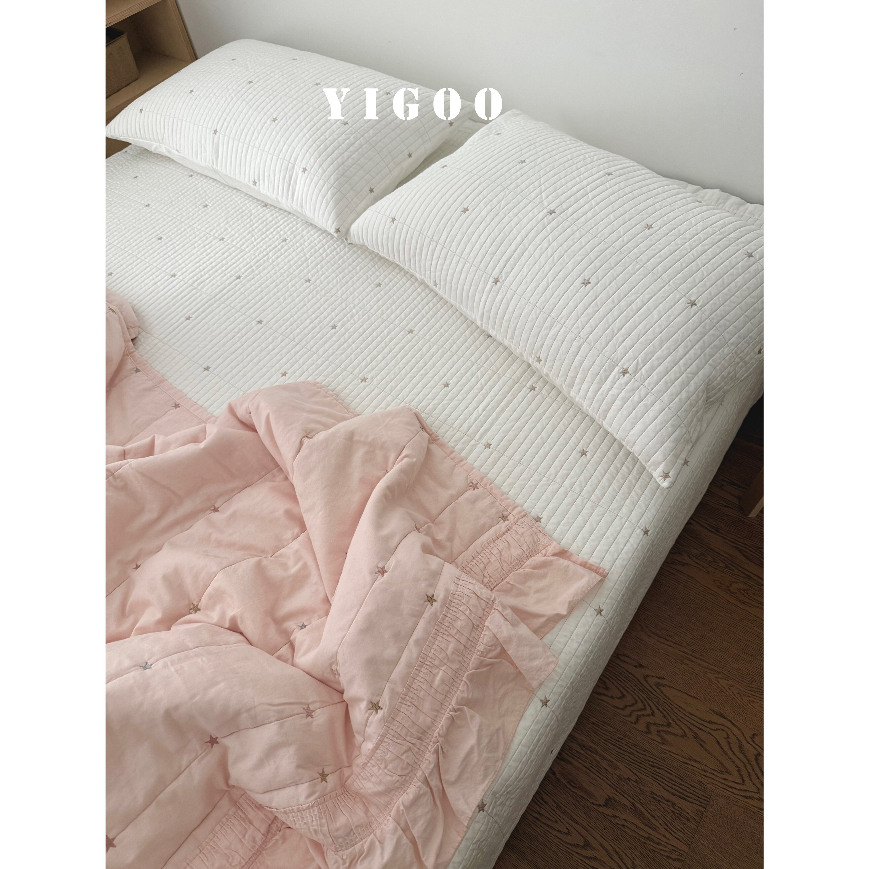 Корейский комплект постельного белья с вышивкой звездочек из хлопка три предмета с утолщенной простыней и всесезонным одеялом