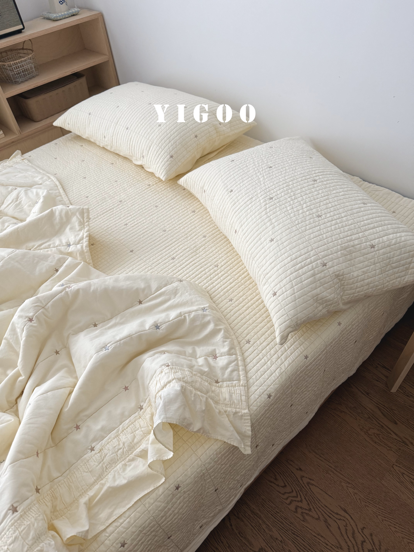 Корейский комплект постельного белья с вышивкой звездочек из хлопка три предмета с утолщенной простыней и всесезонным одеялом