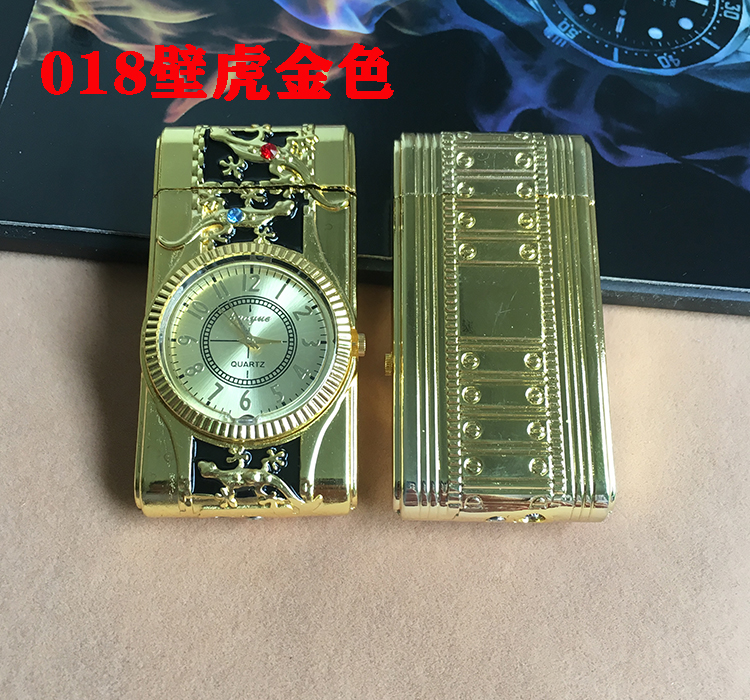 Sáng tạo bơm thẳng vào bật lửa A025 với đèn nhiều màu sắc đồng hồ điện tử đóng gói hộp quà tặng - Bật lửa bật lửa khò