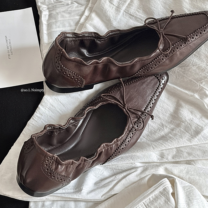 Ao.L LAOSHU French Retro Brogue Carved Pointed Toe Women's Genuine Leather Shoes, Elegant and Versatile for Commuting