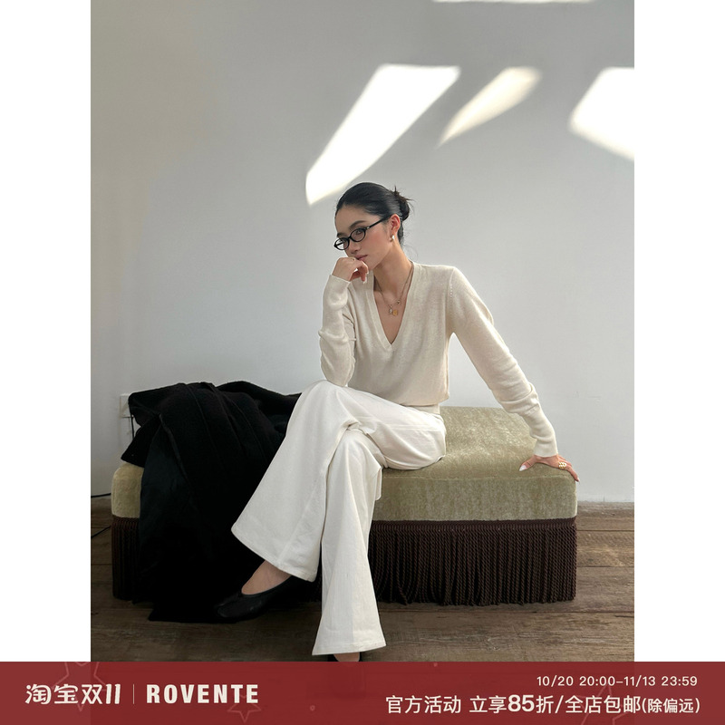 Rovente Misty Morning White Rabbit Fur V-Neck Sweater for Women, Spring and Autumn Knitted Loose Old Money Style Inner Top