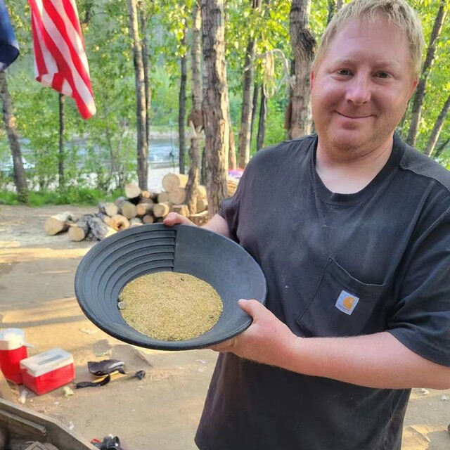 Sand tool hand-crank sand table gold-absorbing basin