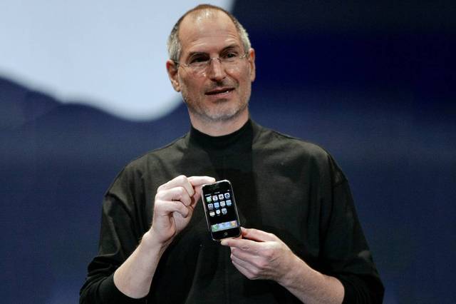 iPhone从初代到17代——苹果例诸例如什么创新改写移动计算时代？