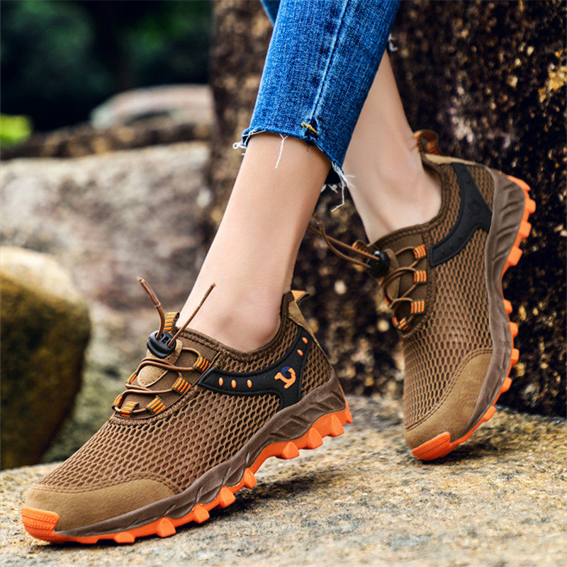 2019 Summer New Outdoor Hiking Climbing Shoes Men And Women Breathable Mesh Surface Tourist Shoes Speed Dry Traceability Water Shoe Tide