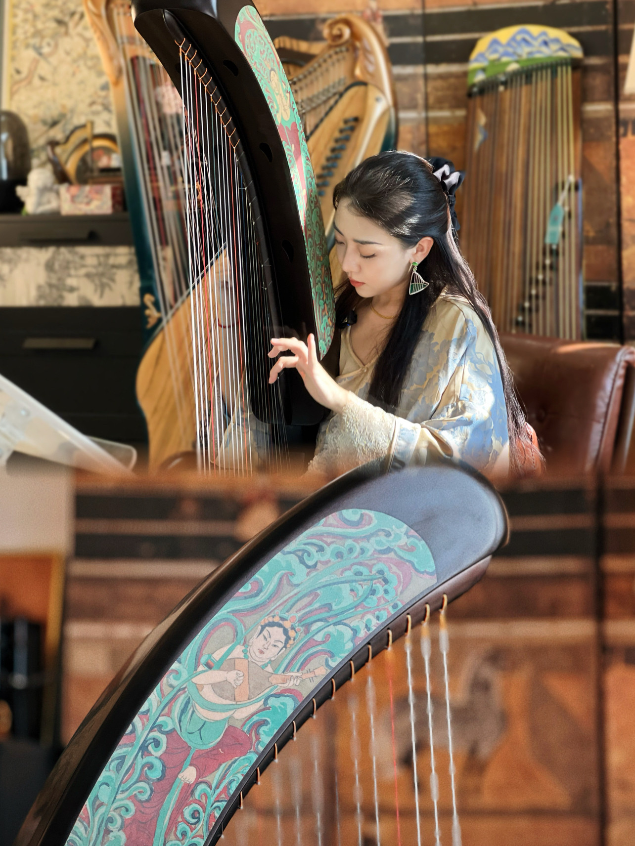 孔陵古楽器 孔笏 | 初心者、大人、趣味のためのニッチな楽器 23弦孔笏