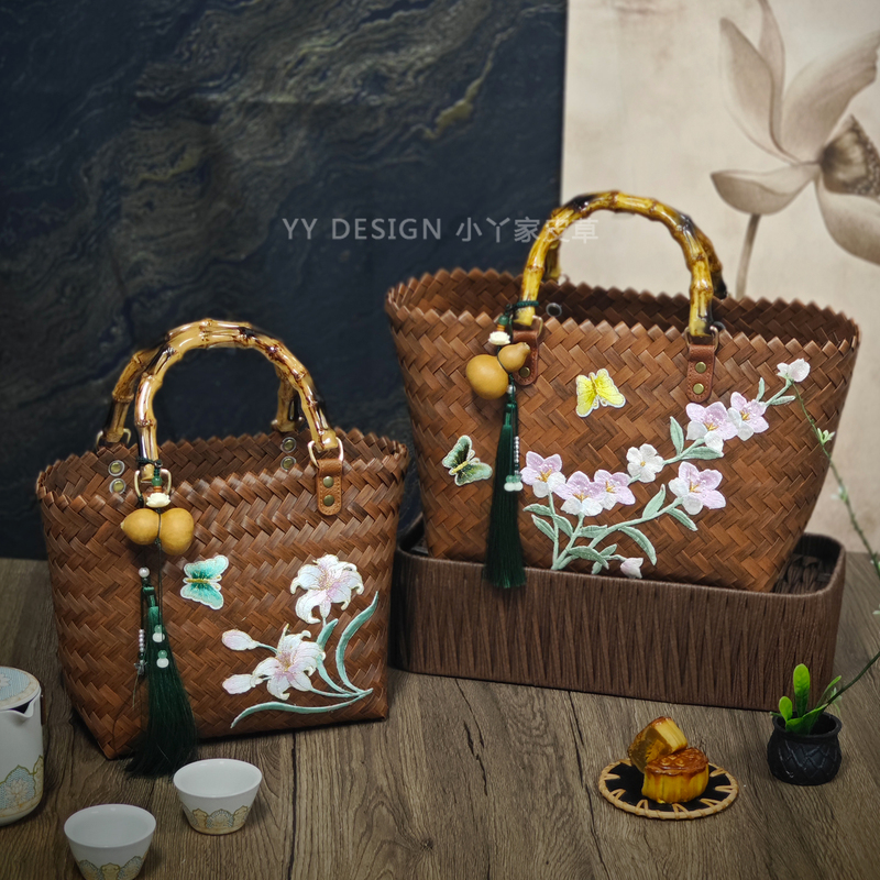 New Chinese-Style Aesthetic Flower Hand-Woven Vegetable Basket, Antique-Style Embroidered Cloth Patch Handbag, Retro Original Handbag