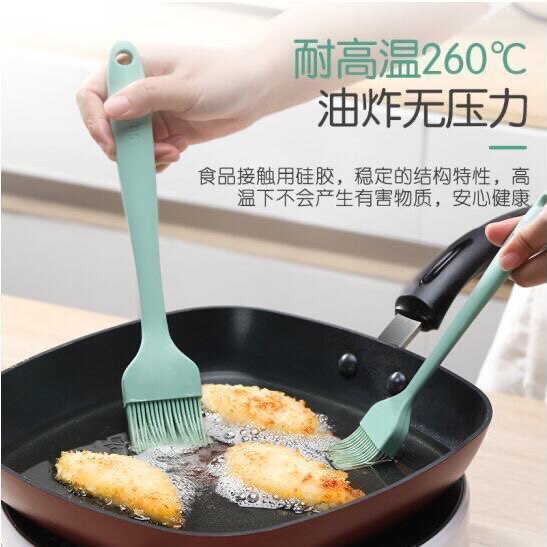 Набор посуды для выпекания 五件套食品级硅胶烘焙工具套装耐高温刮刀油刷打蛋器食品夹铲子 Luc