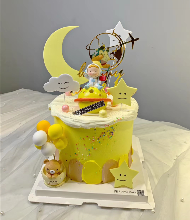 Baking cake decoration luminous planet spaceship spaceman doll decoration space theme night light party dress up