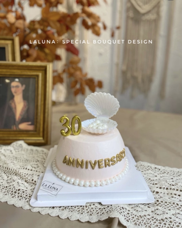 Net red wedding anniversary cake decorated adorn girl heart simulation shell piece for mate pearl wedding decoration