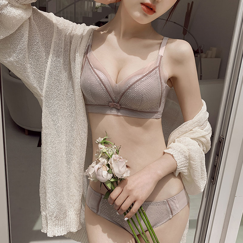 Lingerie Women No Steel Ring Sexy Little Bra Coalestation Comfort Breathable Deep V Thickened large collection Breast Underwear Suit