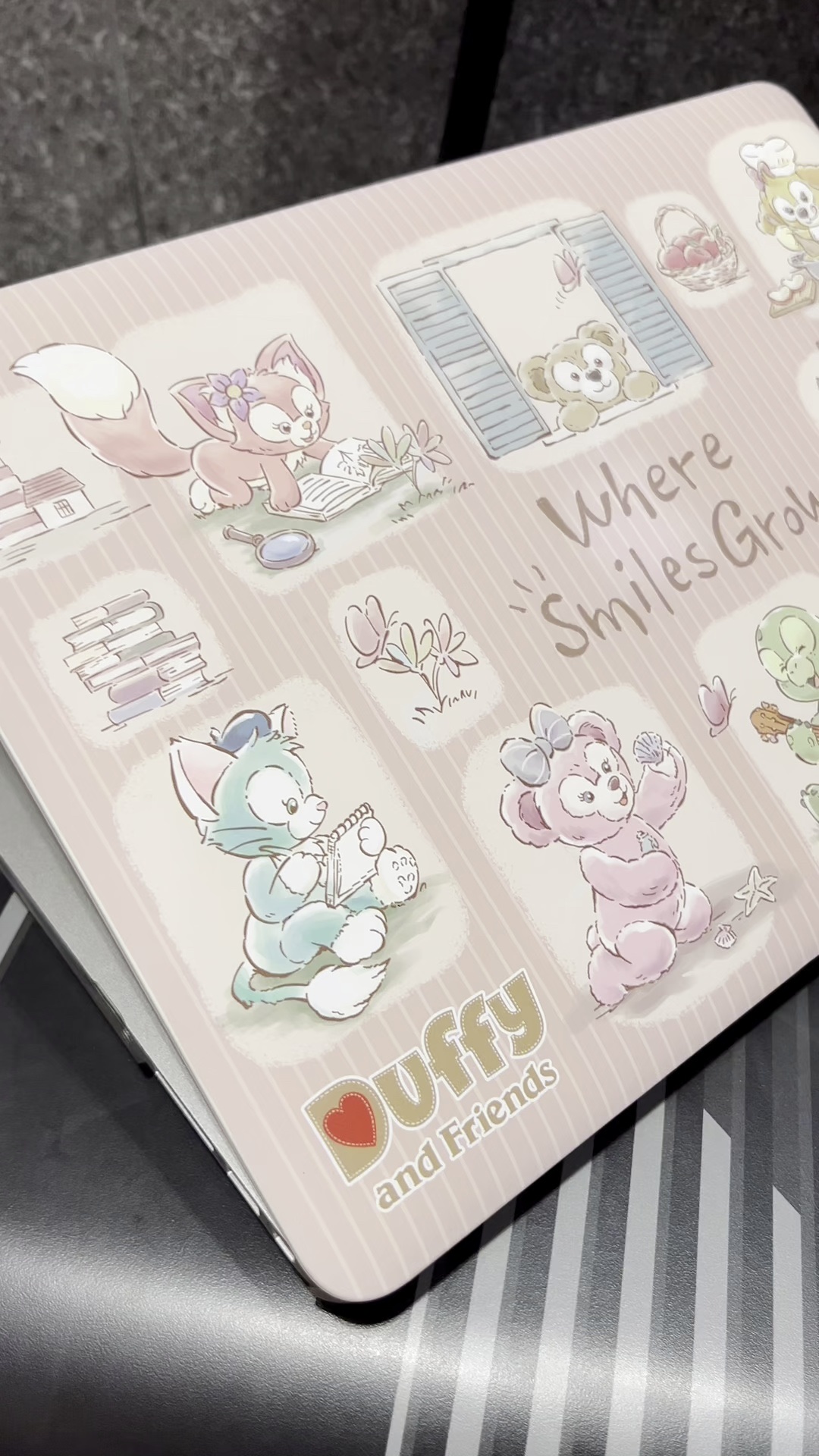 88块针对可让Macbook变身达菲萌宠。这个波可以以爱暴击我直接跪了！