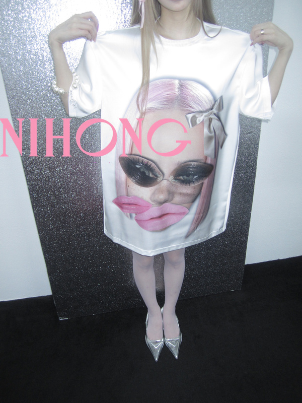 Neon Nihong2024Ss Couple T-Shirt Short-Sleeved Top Oversize Unisex Style