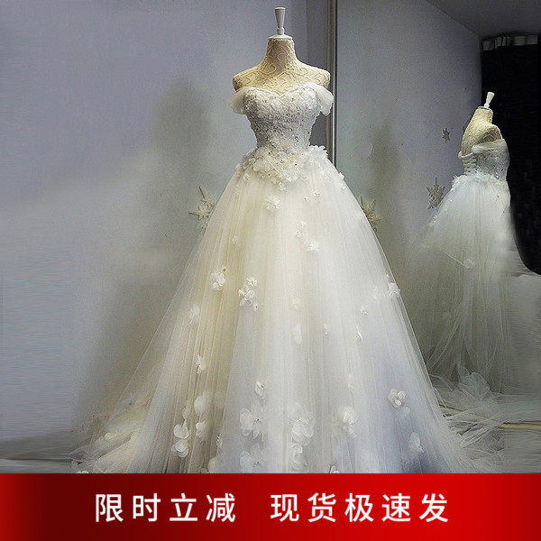 Angel married lace flower Breast Trowel Super Fairy-style Beatle Shoulder Bridal Drag Tail Light Wedding Dresses 2560