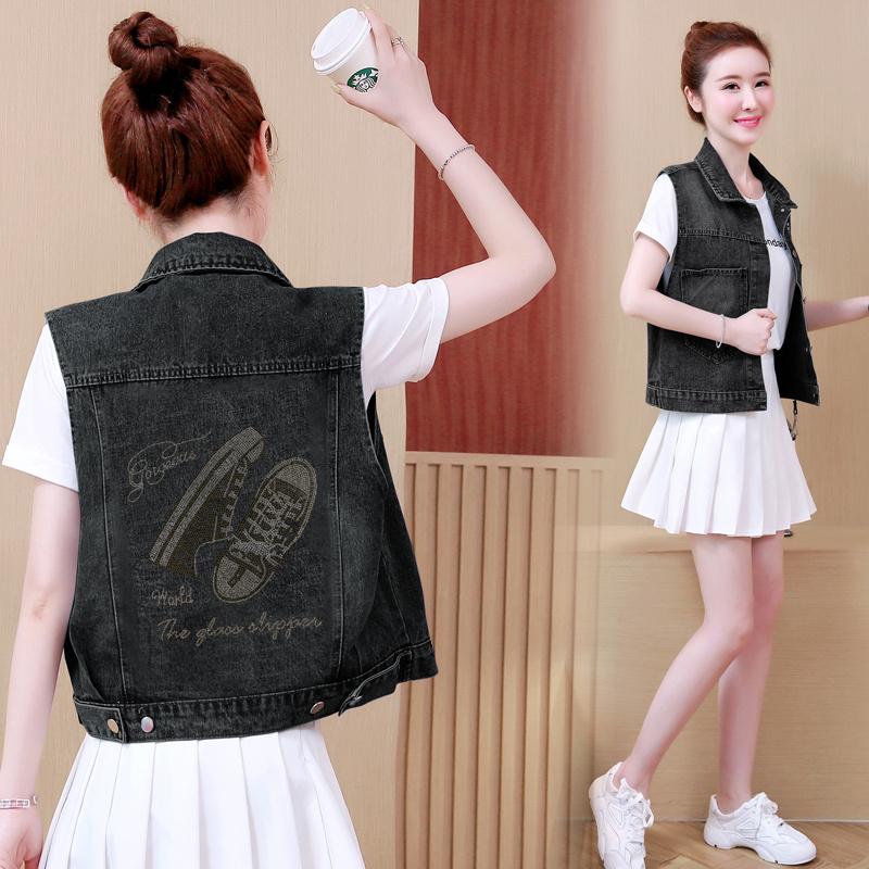 Denim Vest for Women 2026 Spring and Autumn New Korean Style Casual Loose Slimming Vest Sleeveless Jacket Denim Vest for Women 2026 Spring and Autumn New Korean Style Casual Loose Slimming Vest Sleeveless Jacket