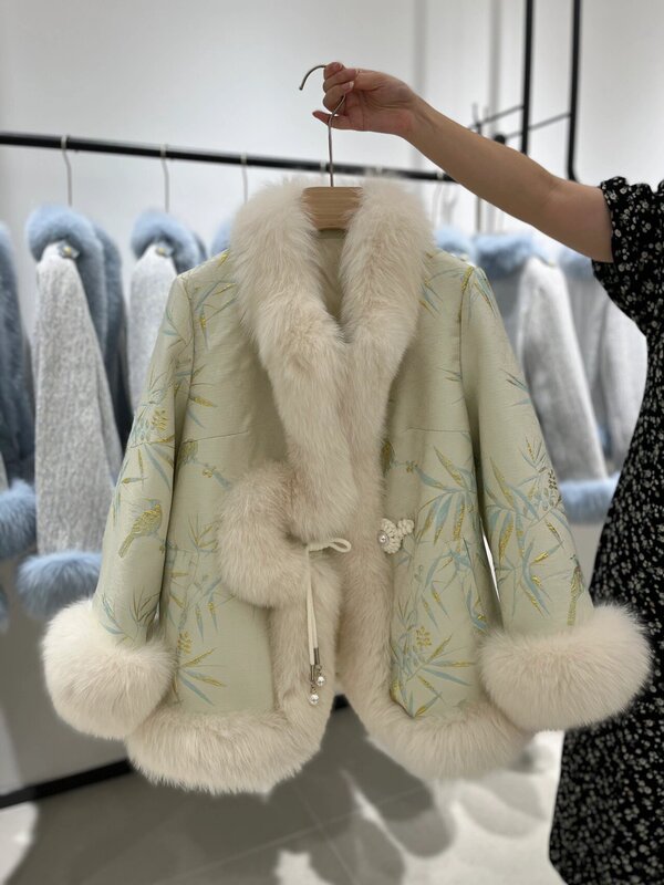 2025 Winter New Chinese Style Socialite Eco-Friendly Fox Fur New Year Dress down Cotton Liner Cape Thickened Fur Tang Suit