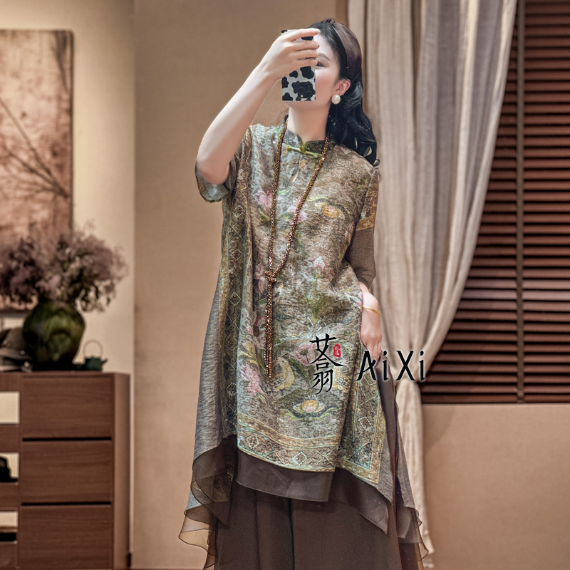 Ai Xi Selects a Retro New Chinese-Style Buttoned Printed Short-Sleeved T-Shirt, a New Summer Top for Middle-Aged Women with a Sense of Elegance