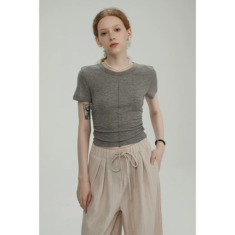 Woolen short T-shirt with a round collar, high-quality style