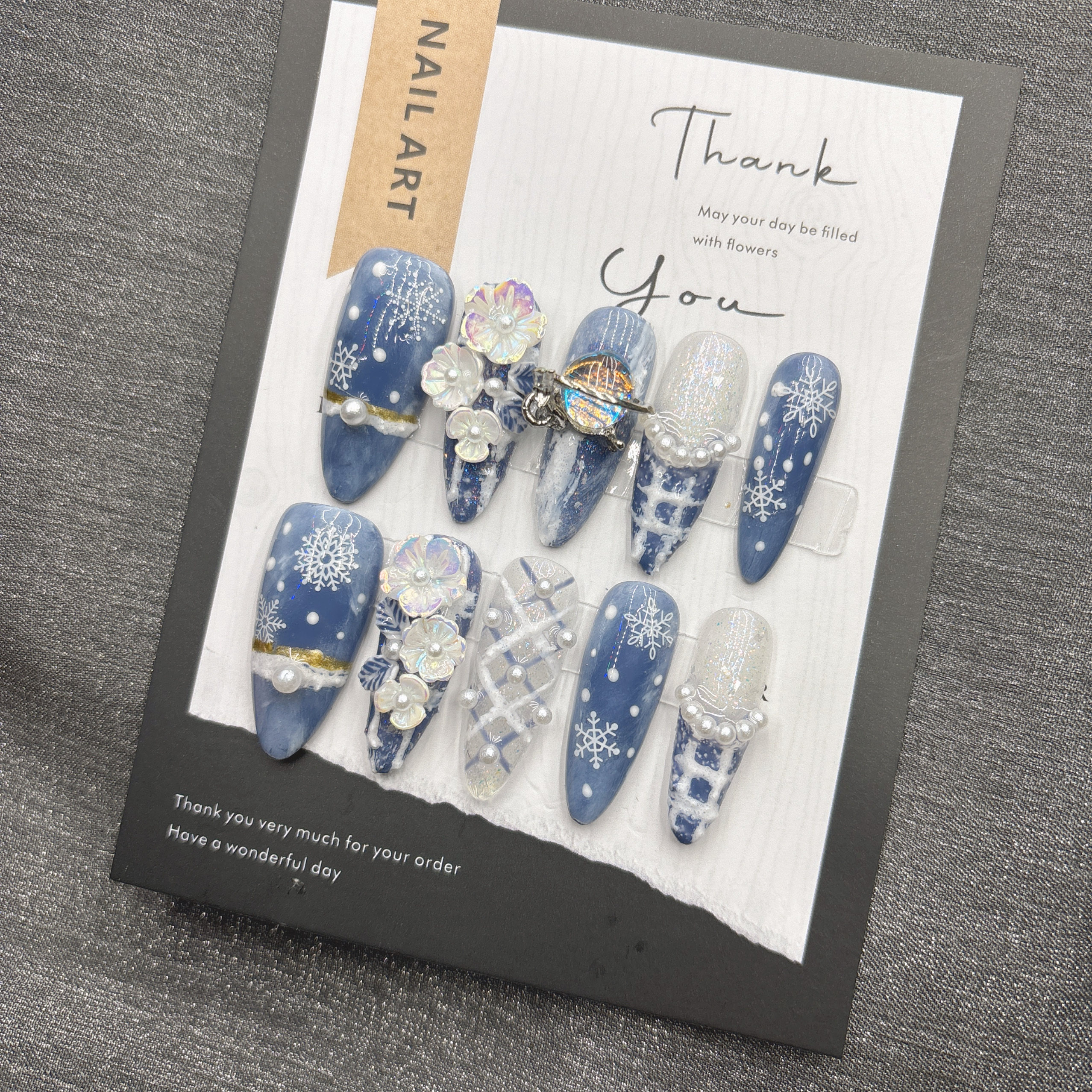 Blue snowflake romantic winter handmade armor French Internet celebrity explosion high sense white 2026 long — wholesale press on nails detail view 3