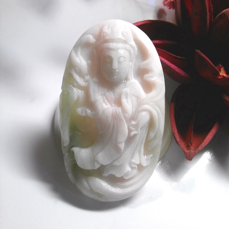 Clearance Special Natural Jade Dushan Jade Guanyin Jade Pendant Twelve Zodiac Pendant Laughing Buddha Blessing Bag Send Exquisite Gift Box