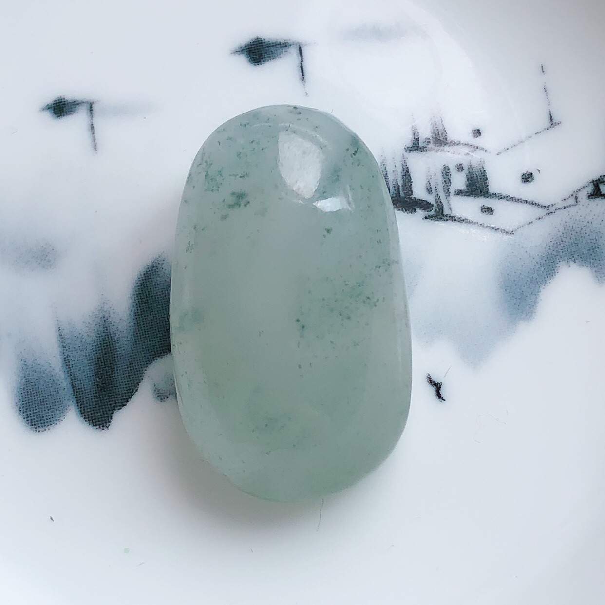 Natural jade pendant unique mountain jade ice seed water grass flowers Ping An unrauctable pendant male and female lovers' pendants