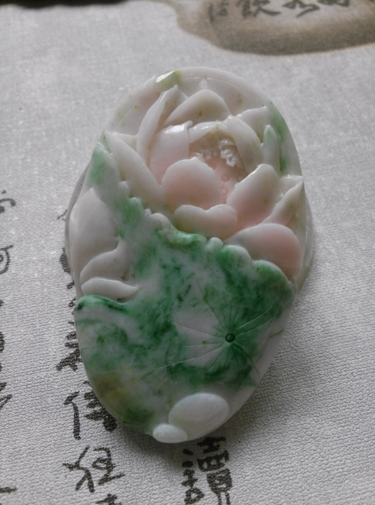Tianjiao natural jade Dushan jade lotus more than year after year peony flowers bloom rich cabbage pendant promotion seconds kill