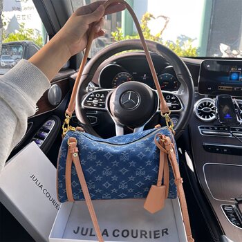 ກະເປົາຜູ້ຍິງ juliacourier denim print boston bag women's 2026 new large capacity single shoulder crossbody bag
