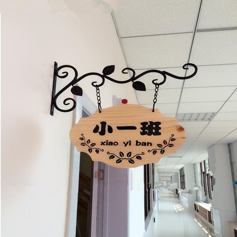 Pastoral solid wood door card Kindergarten class card School classroom card Wrought iron kindergarten door card department card creative customization