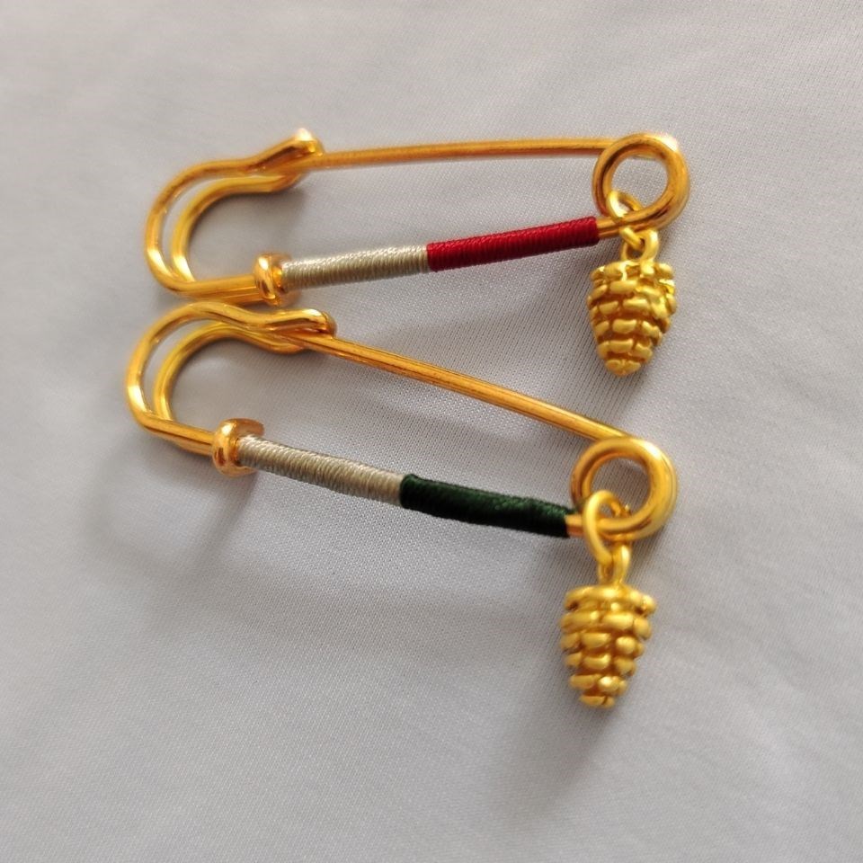 Pregnant women's pin chest pendant baby newborn baby child body protection pressure shock anti-scare protection safety clothes decoration symbol