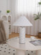 Nordic Shell Table Lamp, Modern and Simple, Creative Decoration, Wedding Cabinet, Study Lamp, Romantic Bedroom Bedside Atmosphere Lamp