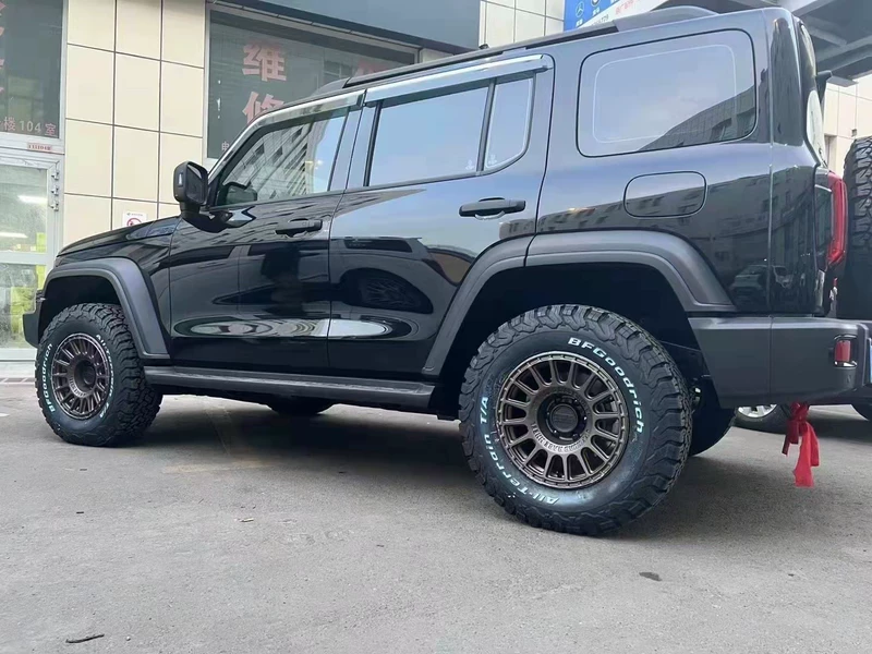 Black Rhino giá trị âm xe tăng bánh xe địa hình sửa đổi 300 súng Wrangler BJ40P Pajero Prado H9 Patrol 	vành trước xe đạp điện	 	vành trước xe đạp điện 133s