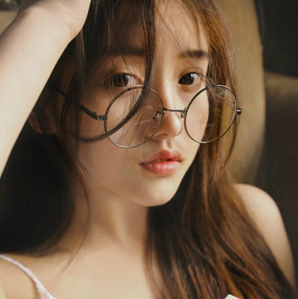 Hàn Quốc ins retro nhỏ kính gọng tròn gọng kính màu đỏ văn học Han Chao nam nữ có thể được trang bị mắt cận thị kính râm cận
