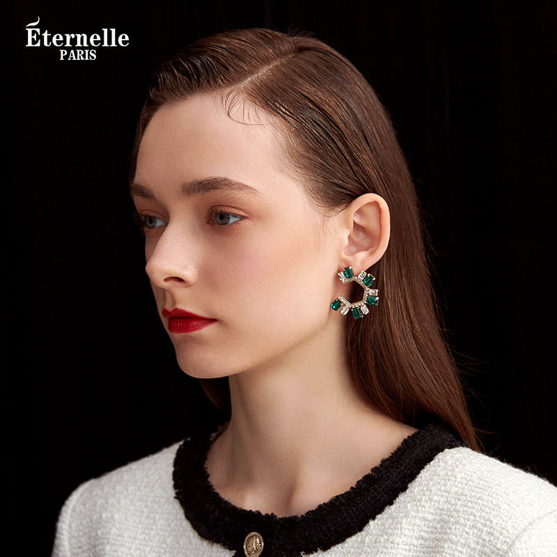 French Eternelle Original Accessible Luxury Earrings Niche Design Retro Earrings for Women European and American Elegant and Elegant Earrings