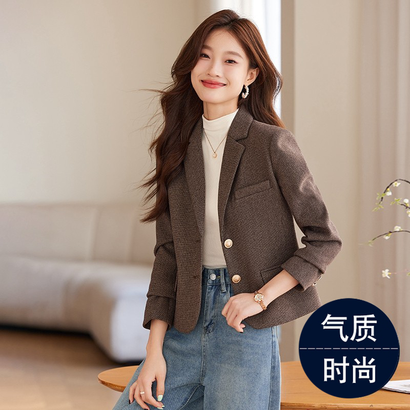 Brown Short Blazer for Women, Autumn and Winter, Thickened, 2026 New Style, Petite, High-End, Professional Suit Jacket Brown Short Blazer for Women, Autumn and Winter, Thickened, 2026 New Style, Petite, High-End, Professional Suit Jacket