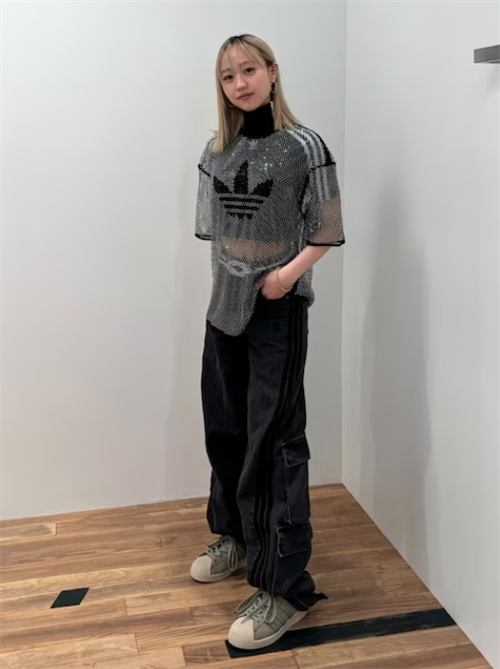 Купленная в Японии футболка с коротким рукавом iW6205 штатив adidas adilenium Y2K Millennium без рукавов