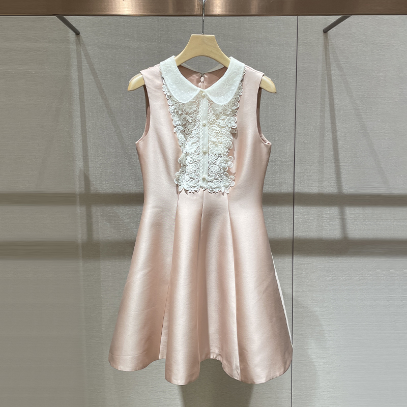 Designer Exquisite Dress 2026 Summer New Vintage Sleeveless Waist-Cinching Pink Dress Lace Splicing Tank Dress Designer Exquisite Dress 2026 Summer New Vintage Sleeveless Waist-Cinching Pink Dress Lace Splicing Tank Dress