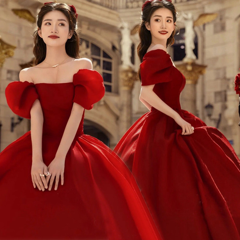 Photo studio theme clothing red puff sleeve wedding photography location travel photography street photography couple photo tutu skirt dress
