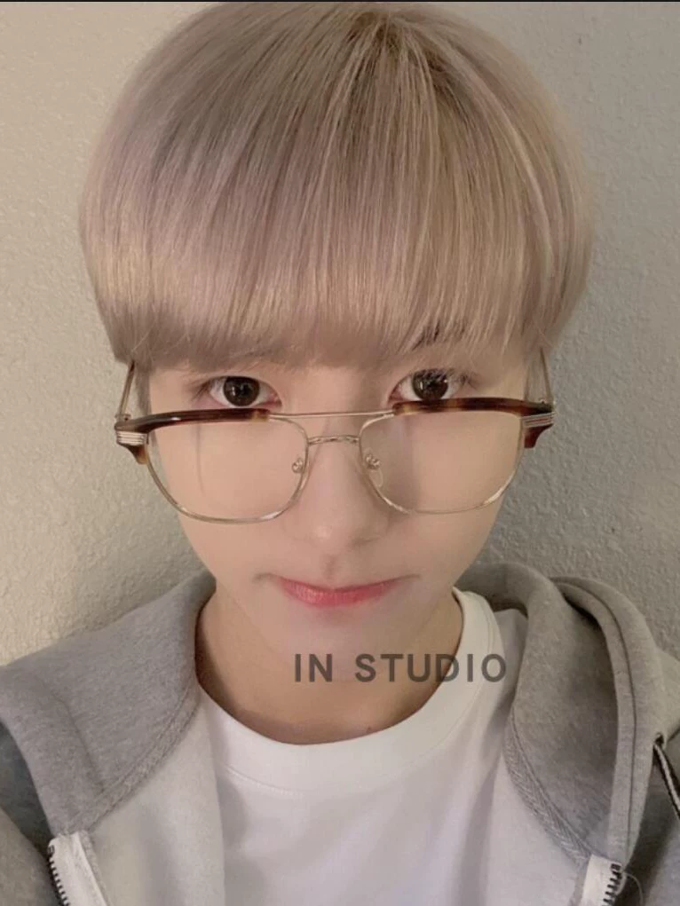 Кружевной свитер NCT Хуанг Жэньджун ~ Tang Jiuzhou ~ Instudio ~ WV Project для мужчин и женщин и бархатный курс свитер многоцветный ~