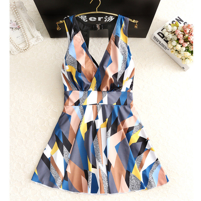 New swimsuit women's one-piece skirt belly cover thin sexy backless fat mm large size conservative Korean hot spring swimsuit