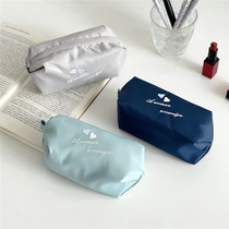 Exquisite boxed advanced sense hipster cosmetic bag small portable portable waterproof storage bag student stationery pen bag