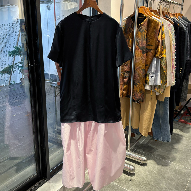 19mm Silk Crepe Satin Faux Two-Piece Patchwork Color-Block Loose Short-Sleeve Dress Long Skirt 19mm Silk Crepe Satin Faux Two-Piece Patchwork Color-Block Loose Short-Sleeve Dress Long Skirt