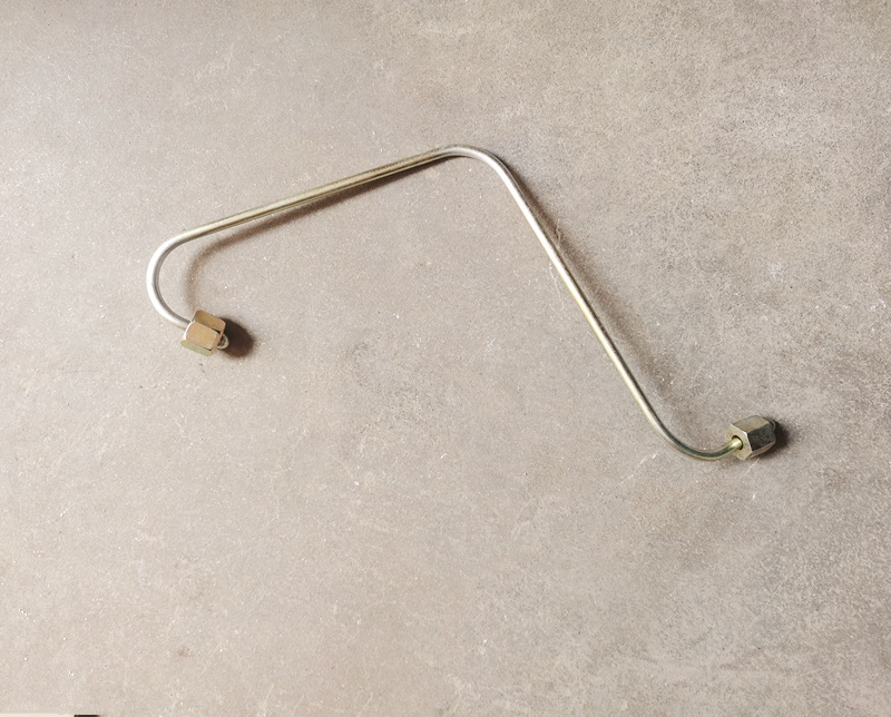 High-pressure oil pipe Euro 2 28 o'clock wind Jianghuai Jiangdong fuel-saving king 1115 diesel engine tractor agricultural machinery accessories