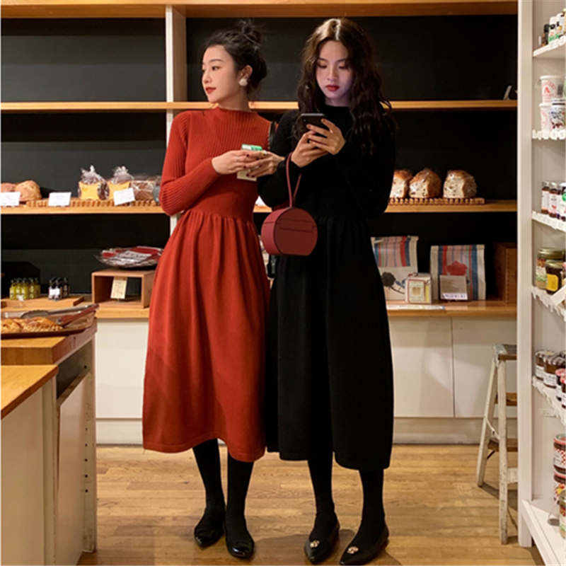 Long skirt with overcoat Long sweater skirt over the knee Korean version of inside knit inside dress women's fall/winter fake collar