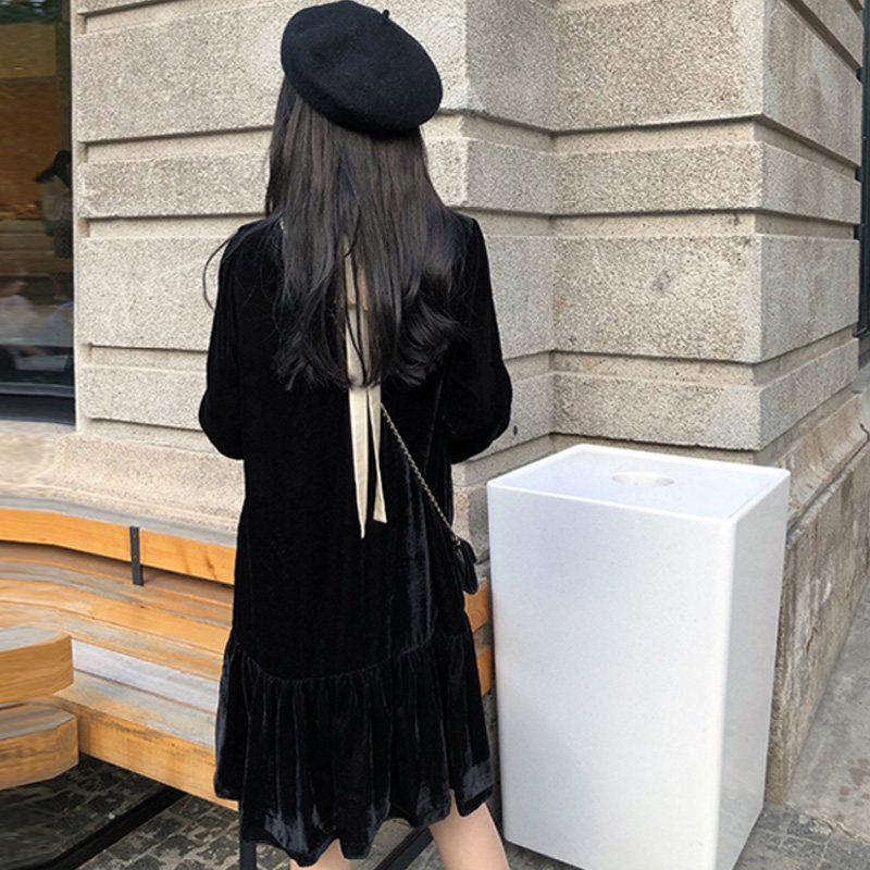 French velvet dress short with coat skirt temperament bottoming skirt women's autumn and winter small body with a little black skirt