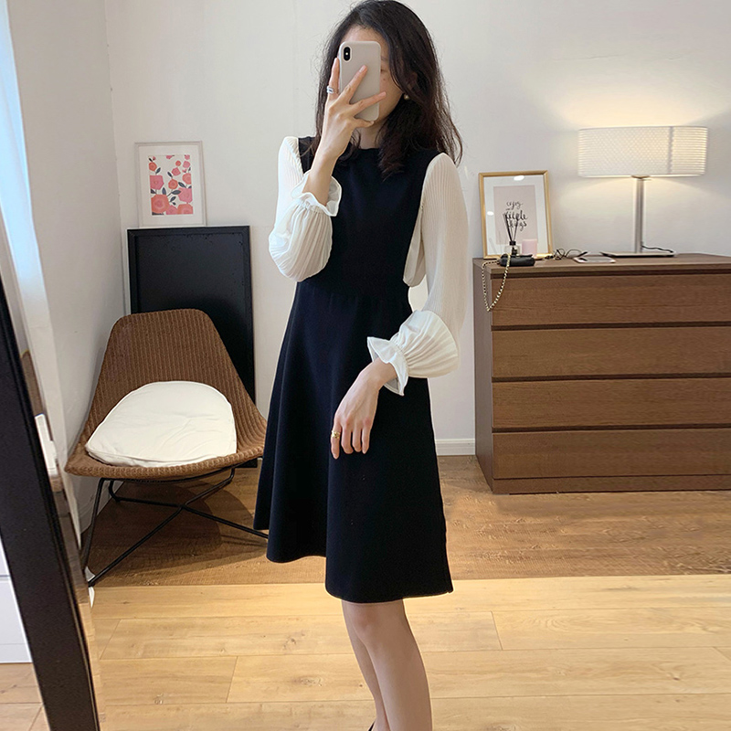 Autumn 2021 New French Retro Hepburn Style Little Black Dress Stitching Fake Two-piece Dress Feminine Temperament - Taobao