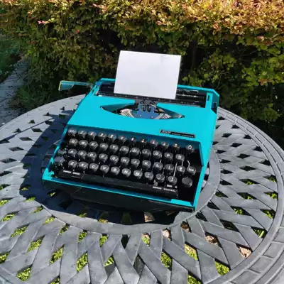 British Smith Smith Corona Super G Retro Mechanical English Typewriter Typewriter