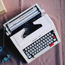 American MARATHON 1000 old-fashioned typewriter Retro typewriter mechanical typewriter label English writing is good